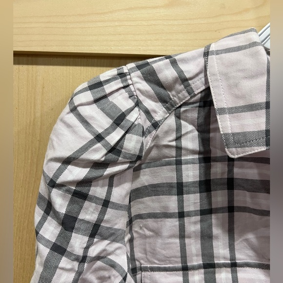 Cute plaid top - Picture 2 of 4